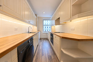 Kitchen - click for photo gallery